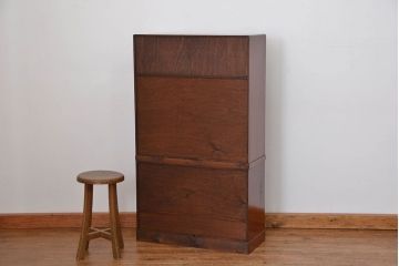 レトロ家具　昭和レトロ 小振りな黒柿杢目茶箪笥(収納棚)