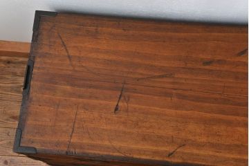 アンティーク家具　古民具・骨董 金具の立派な時代箪笥ローボード(2)(ローチェスト)