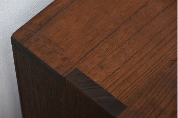 アンティーク家具　アンティーク 結霜ガラス入りの鉄脚ローボード(収納棚)