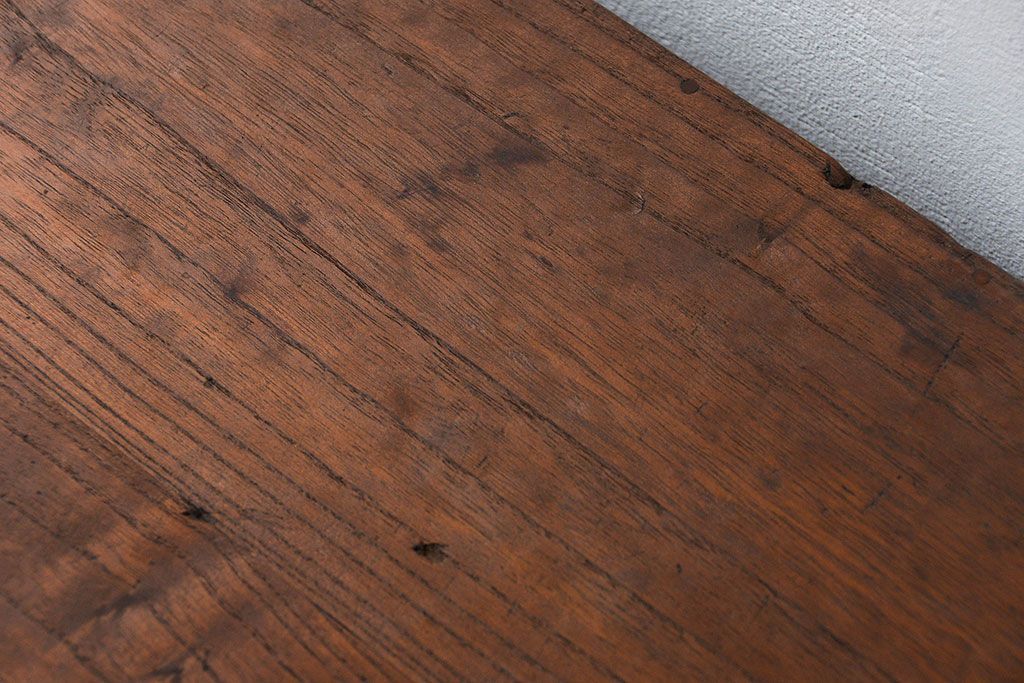 アンティーク家具　アンティーク 結霜ガラス入りの鉄脚ローボード(収納棚)