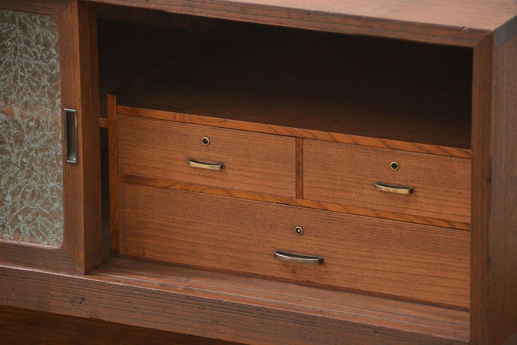 アンティーク家具　アンティーク 結霜ガラス入りの鉄脚ローボード(収納棚)