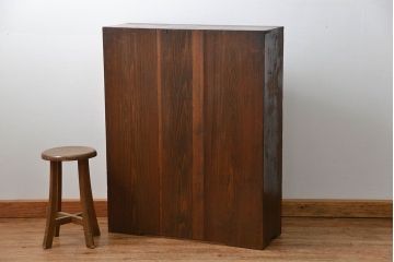 アンティーク家具　アンティーク 古い木の使い込まれたパタパタ下駄箱(収納棚)