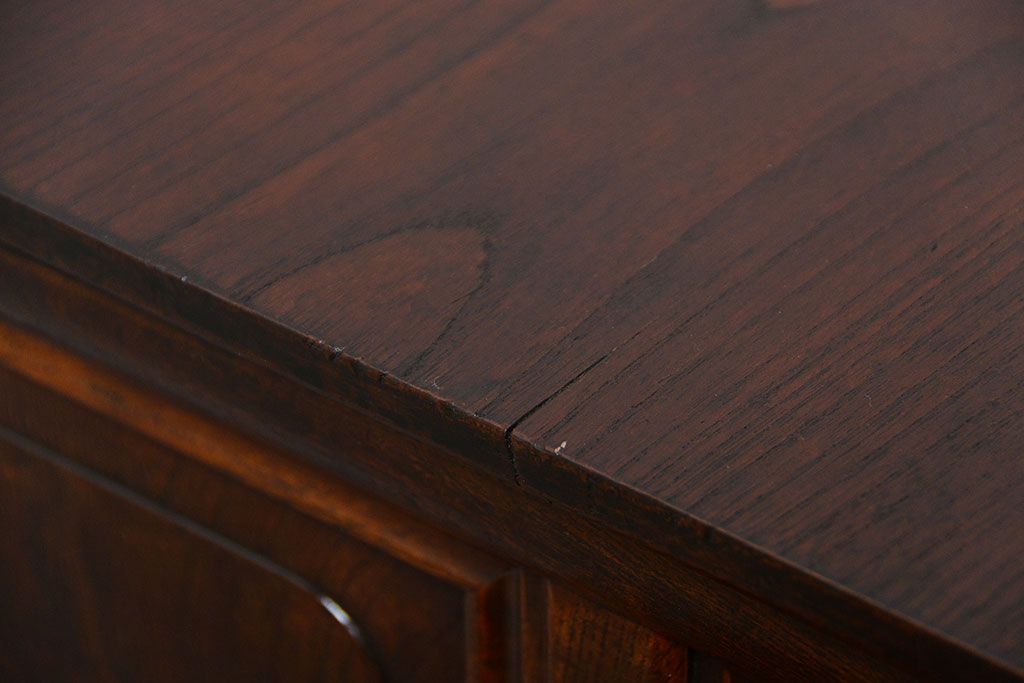 アンティーク家具　アンティーク 杢目の素晴らしい総欅材の脚付きカウンターテーブル(机、作業台)