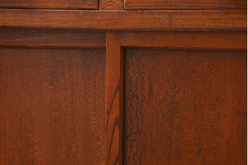 アンティーク家具　アンティーク 杢目の素晴らしい総欅材の脚付きカウンターテーブル(机、作業台)