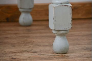 アンティーク家具　イギリスアンティーク ペンキのはげたかわいいドローリーフテーブル(エクステンションテーブル)