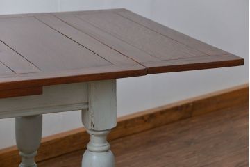アンティーク家具　イギリスアンティーク ペンキのはげたかわいいドローリーフテーブル(エクステンションテーブル)