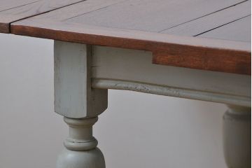アンティーク家具　イギリスアンティーク ペンキのはげたかわいいドローリーフテーブル(エクステンションテーブル)