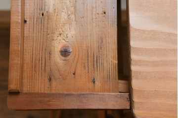 アンティーク雑貨　イギリスアンティーク 折り畳み式のアーム付きアイロン台