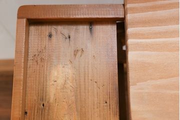 アンティーク雑貨　イギリスアンティーク 折り畳み式のアーム付きアイロン台