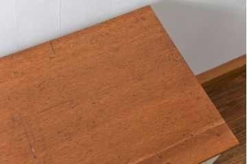 アンティーク家具　アンティーク リメイク品 モールガラスペイント キッチンキャビネット(カウンターテーブル)