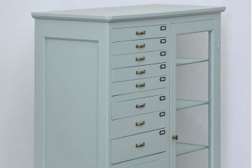 アンティーク家具　アンティーク かわいいリペイント デンタルキャビネット(ケビント、収納棚)