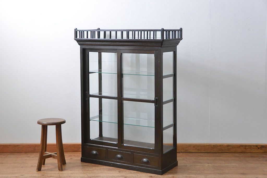 アンティーク家具　大正ロマン 高級品 天枠付き古いタバコ屋のガラスケース(ショーケース)