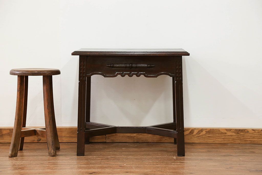 アンティーク家具　アンティーク 大正ロマン 上質なサイドテーブル