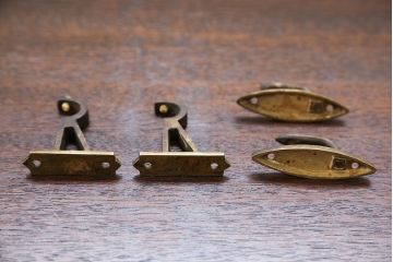 アンティーク雑貨　アンティーク 真鍮製の小さなカーテンレール
