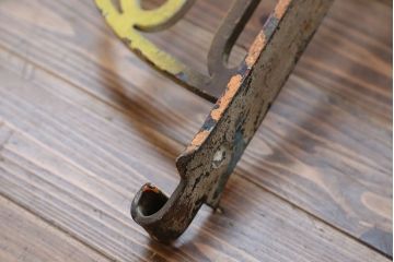 アンティーク雑貨　イギリスアンティーク ロートアイアン 看板掛け(アイアンステー)