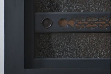 アンティーク家具　【T様ご決済分】アンティーク 結霜ガラス入り!四尺　重ね水屋箪笥