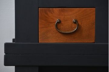 アンティーク家具　【T様ご決済分】アンティーク 結霜ガラス入り!四尺　重ね水屋箪笥