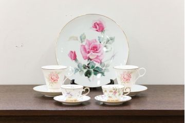 アンティーク雑貨　ノリタケ・大皿、カップ&ソーサー(ノリタケ(Noritake)2客、ホヤ(HOYA)2客)計5点セット