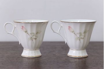 アンティーク雑貨　ノリタケ・大皿、カップ&ソーサー(ノリタケ(Noritake)2客、ホヤ(HOYA)2客)計5点セット