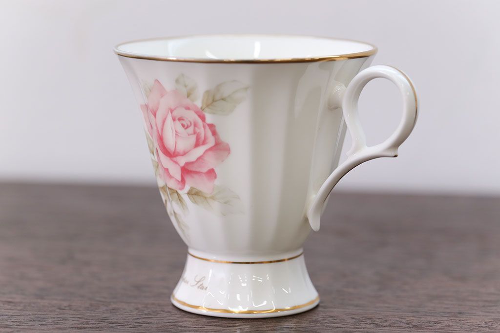 アンティーク雑貨　ノリタケ・大皿、カップ&ソーサー(ノリタケ(Noritake)2客、ホヤ(HOYA)2客)計5点セット