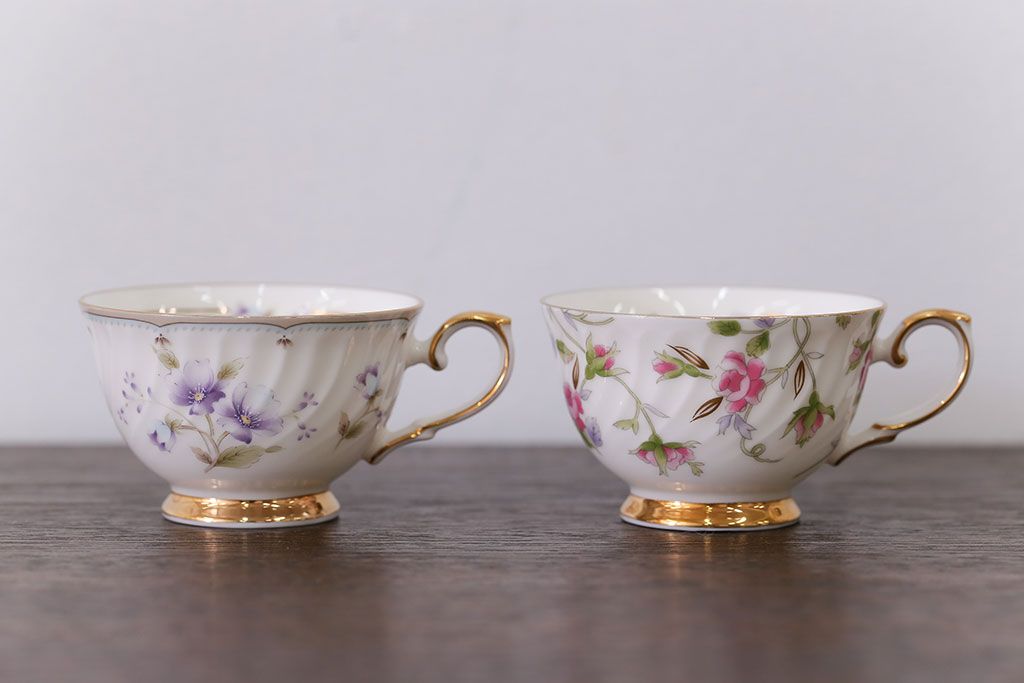 アンティーク雑貨　ノリタケ・大皿、カップ&ソーサー(ノリタケ(Noritake)2客、ホヤ(HOYA)2客)計5点セット