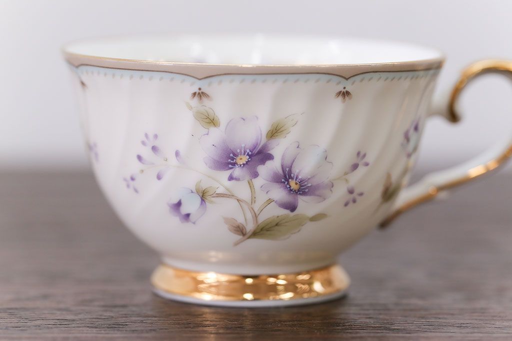 アンティーク雑貨　ノリタケ・大皿、カップ&ソーサー(ノリタケ(Noritake)2客、ホヤ(HOYA)2客)計5点セット