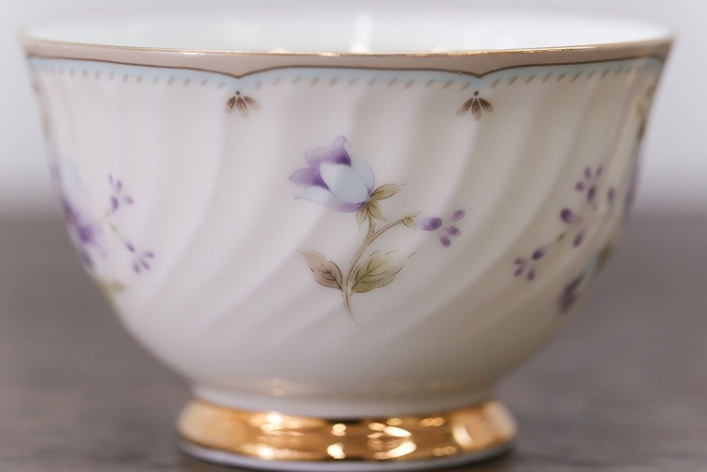 アンティーク雑貨　ノリタケ・大皿、カップ&ソーサー(ノリタケ(Noritake)2客、ホヤ(HOYA)2客)計5点セット