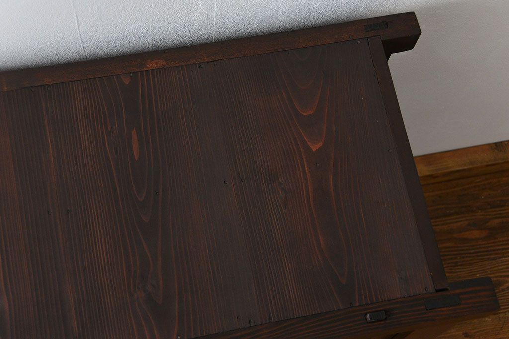 アンティーク家具　古民具・骨董 シンプルでモダンな三尺水屋箪笥(食器棚、収納棚)