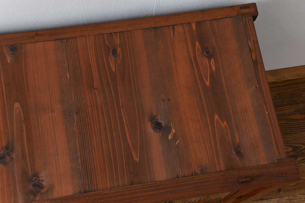 アンティーク家具　アンティーク 前面欅材のモールガラス収納棚(食器棚)