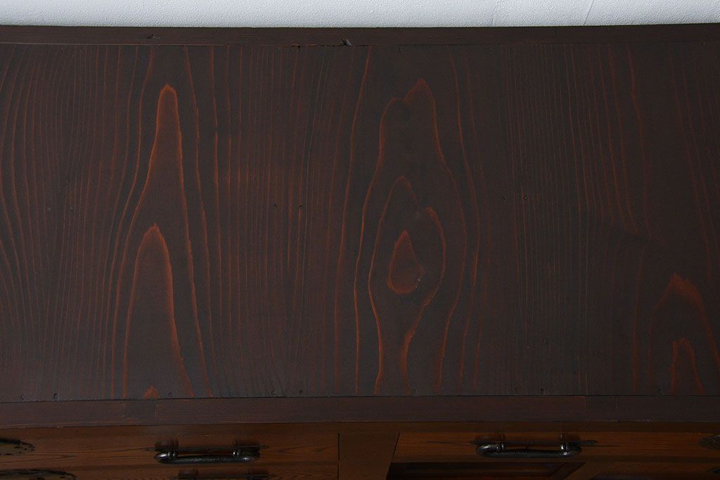 アンティーク家具　古民具・骨董 重厚な六尺収納箪笥サイドボード(帳場箪笥、水屋箪笥)