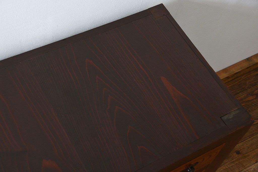 アンティーク家具　古民具・骨董 重厚な六尺収納箪笥サイドボード(帳場箪笥、水屋箪笥)