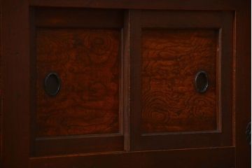 アンティーク家具　古民具・骨董 重厚な六尺収納箪笥サイドボード(帳場箪笥、水屋箪笥)