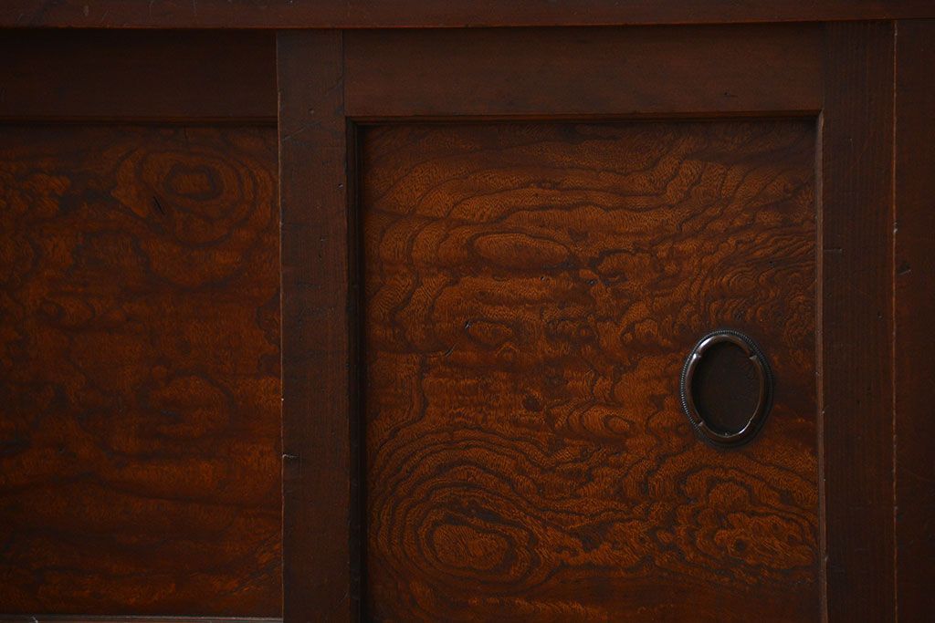 アンティーク家具　古民具・骨董 重厚な六尺収納箪笥サイドボード(帳場箪笥、水屋箪笥)