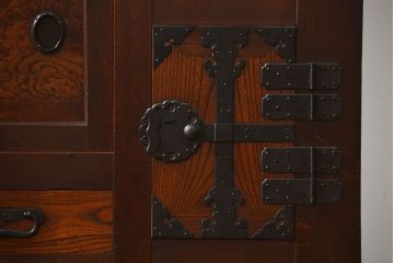 アンティーク家具　古民具・骨董 重厚な六尺収納箪笥サイドボード(帳場箪笥、水屋箪笥)