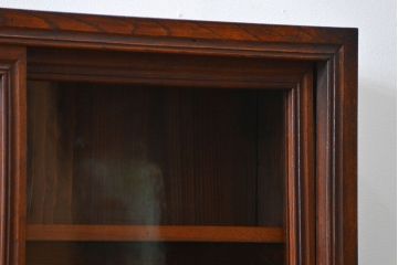 アンティーク家具　アンティーク 前面欅材 4枚引き戸の上質な収納棚(ガラスケース、飾り棚)