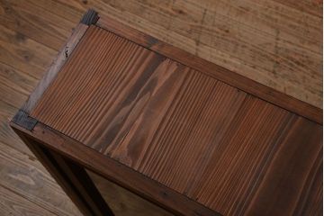 アンティーク家具　アンティーク 前面欅材 4枚引き戸の上質な収納棚(ガラスケース、飾り棚)