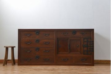 アンティーク家具　アンティーク 前面欅材の上質な時代箪笥サイドボード(帳場箪笥、水屋箪笥、収納箪笥)