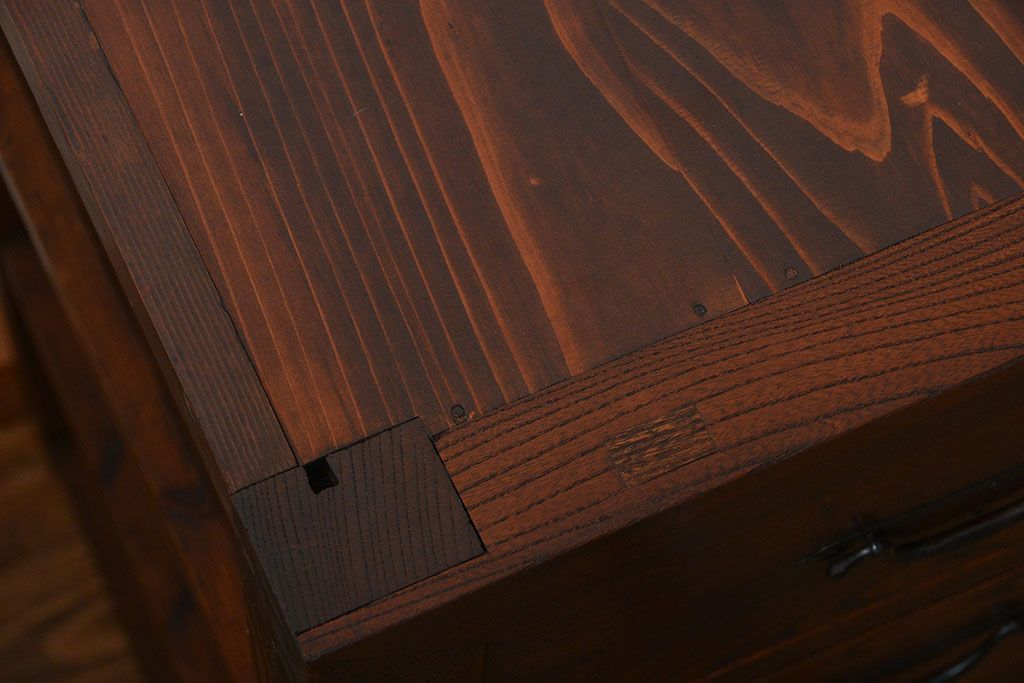 アンティーク家具　アンティーク 前面欅材の上質な時代箪笥サイドボード(帳場箪笥、水屋箪笥、収納箪笥)