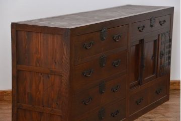 アンティーク家具　アンティーク 前面欅材の上質な時代箪笥サイドボード(帳場箪笥、水屋箪笥、収納箪笥)