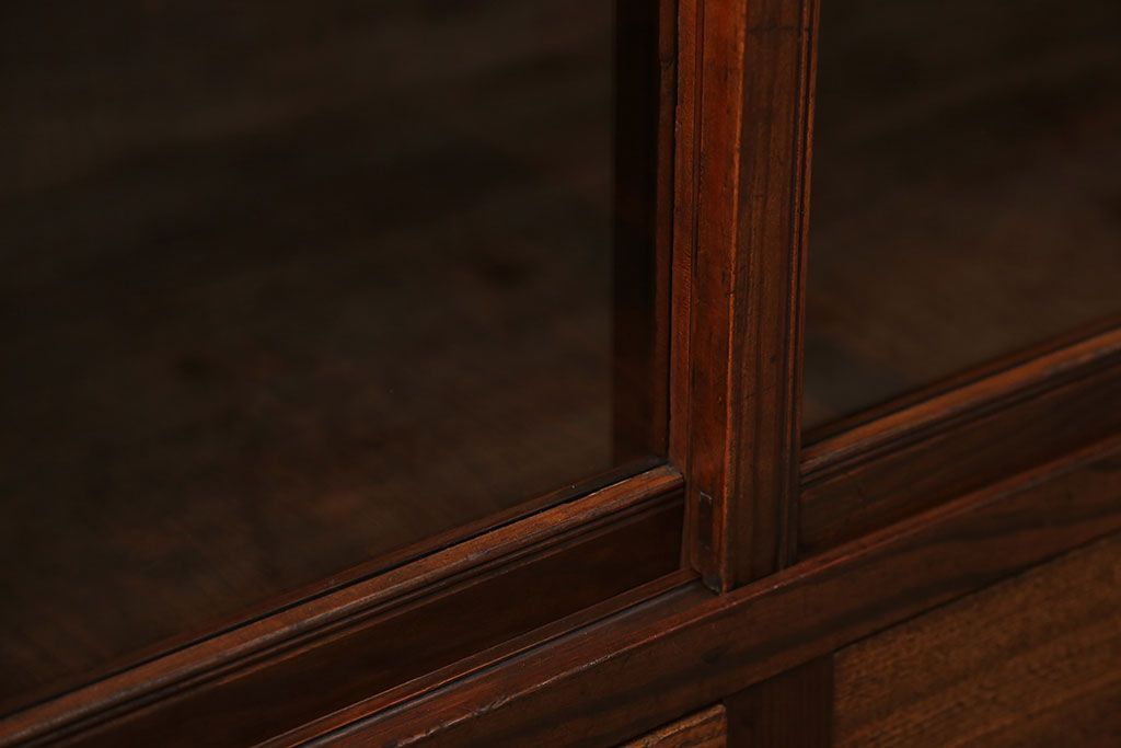 アンティーク家具　アンティーク 古い木の引き出し付き収納棚(食器棚)