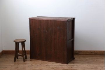 アンティーク家具　アンティーク 古い木の引き出し付き収納棚(食器棚)