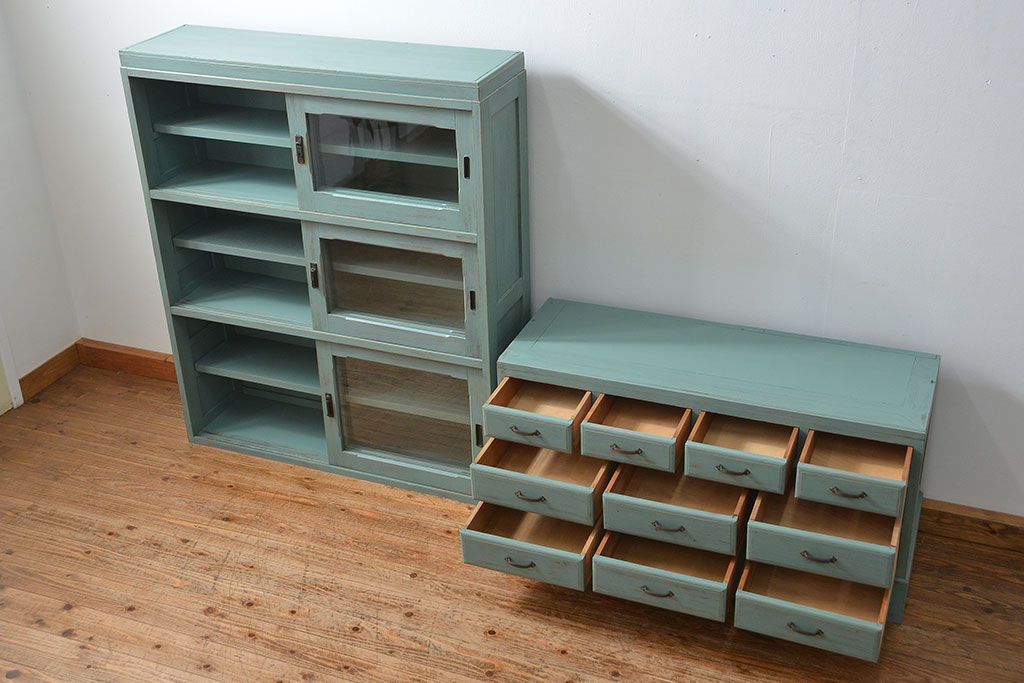 アンティーク家具　アンティークペイント 引き出し10杯 2段重ね食器棚(収納棚)