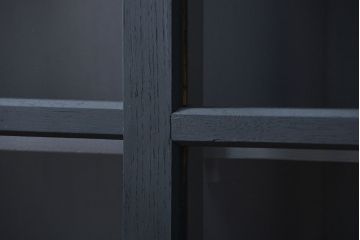 アンティーク家具　アンティーク モールガラスの背の高いペイント2段重ね収納棚(食器棚、飾り棚)