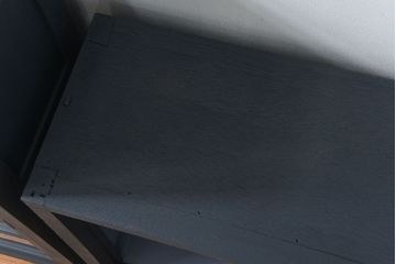 アンティーク家具　アンティーク モールガラスの背の高いペイント2段重ね収納棚(食器棚、飾り棚)