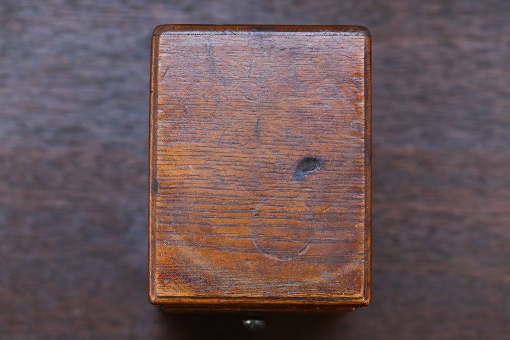 アンティーク家具　古民具・骨董 古いタモ材のとても小さな引き出し箱(小引き出し)
