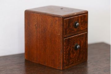 アンティーク家具　古民具・骨董 古いタモ材のとても小さな引き出し箱(小引き出し)