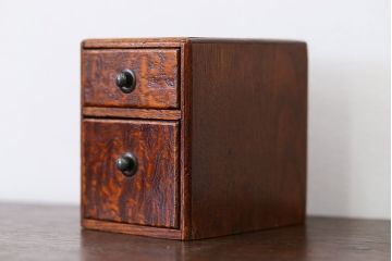 アンティーク家具　古民具・骨董 古いタモ材のとても小さな引き出し箱(小引き出し)