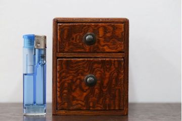 アンティーク家具　古民具・骨董 古いタモ材のとても小さな引き出し箱(小引き出し)