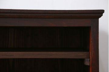 アンティーク家具　アンティーク 鉄脚付きの3段ローボード(収納棚、飾り棚)