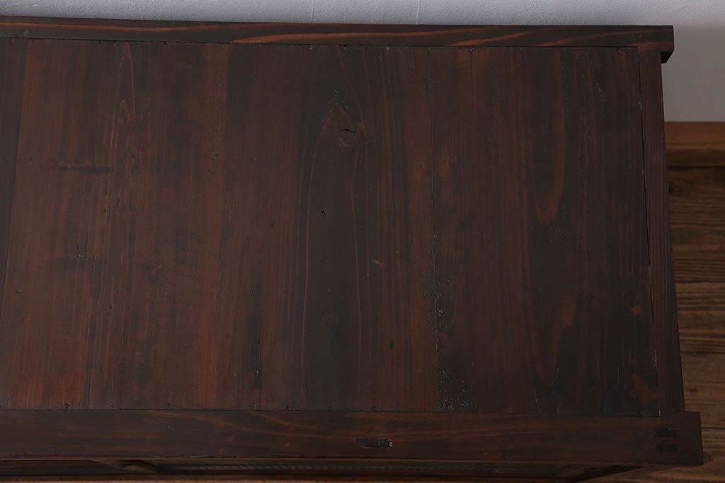 アンティーク家具　アンティーク モールガラス入りのシンプルなローボード(収納棚、テレビボード)